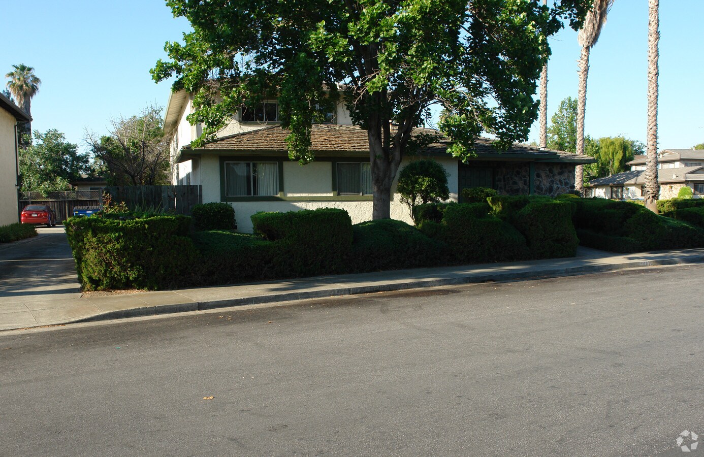 Photo - 1022 Valerian Way