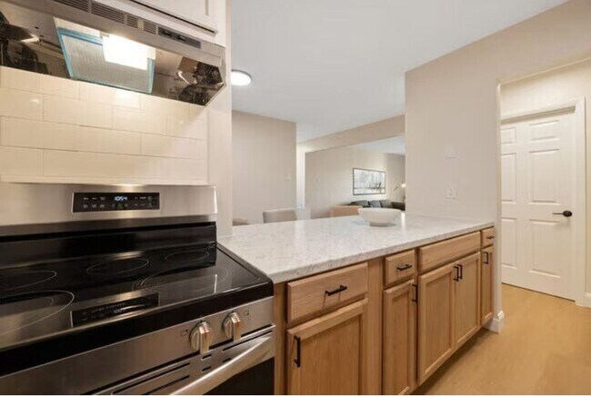 Photo - 1150 Vine St Unidad D-D18