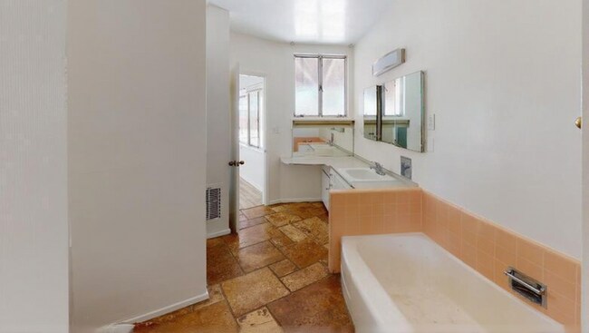 Photo - 5001 Rockford Dr Unidad 5001 Rockford