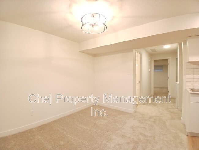 Photo - 6349 King Wynd SW Unit Lower