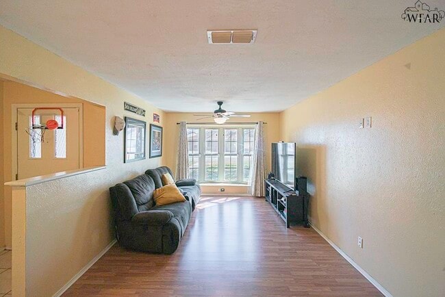 Photo - 1223 Amherst St