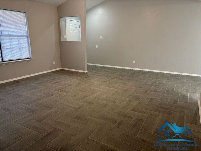 Photo - For Rent - 3 Bed/ 2 Bath in the Bluffs