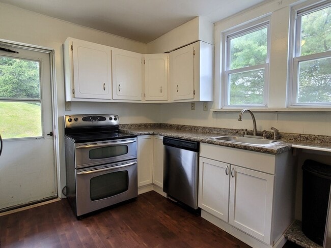 Photo - 3138 Wabash Ave