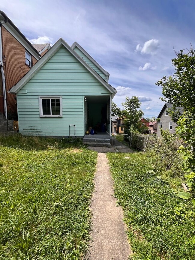 Photo - 109 Kenova St