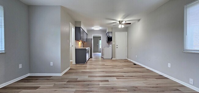 Photo - 3142-3144 Silver Rock Avenue Unidad 3142