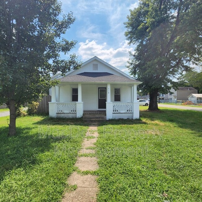 Building Photo - 318 3rd St Rental