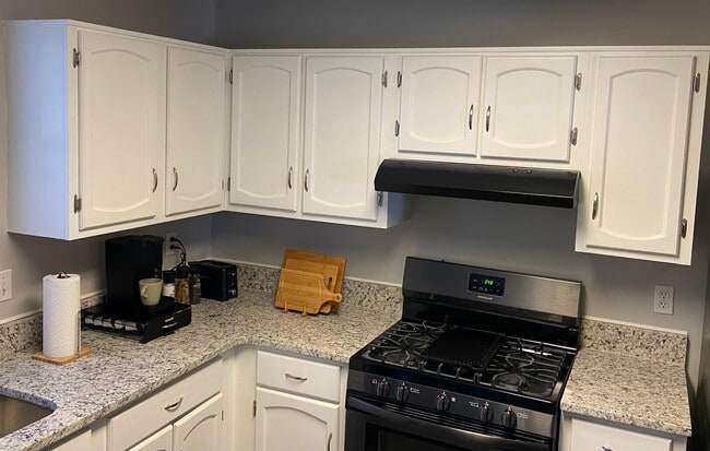 Photo - 5743 Wells Cir