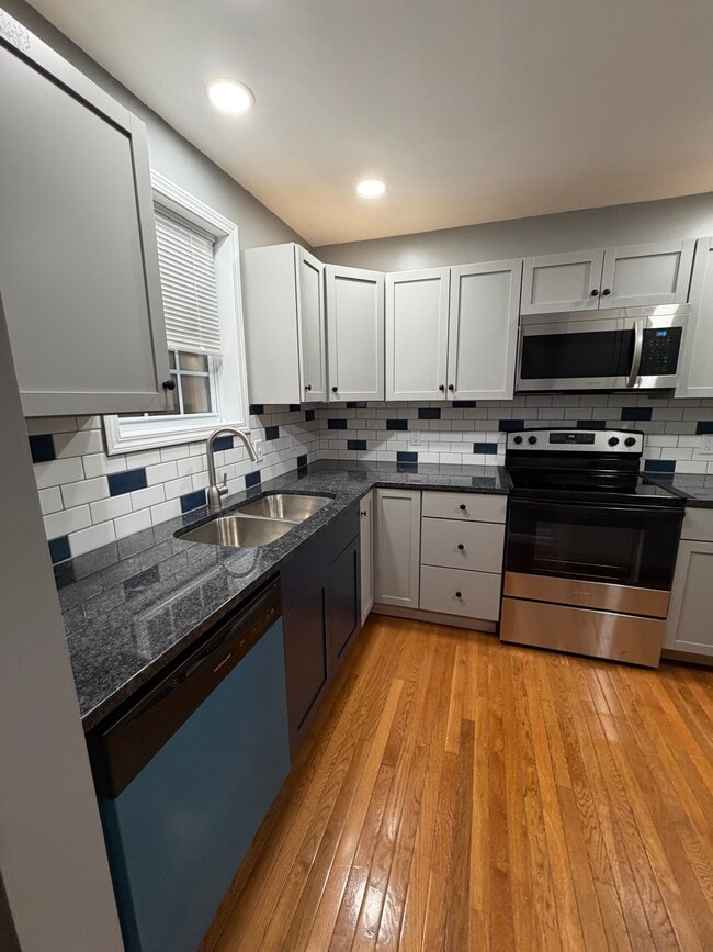 Photo - 504 2nd St Unit #4