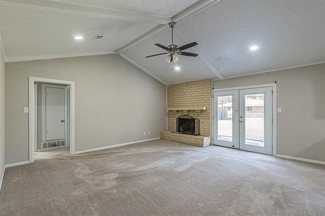 Photo - 311 Hedgerow Ln