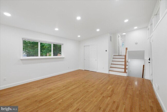 Photo - 709 N Pryor St