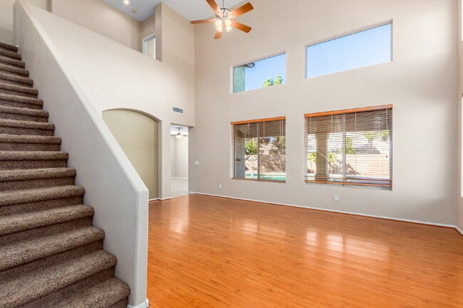 Photo - 1462 W. Roadrunner Dr.