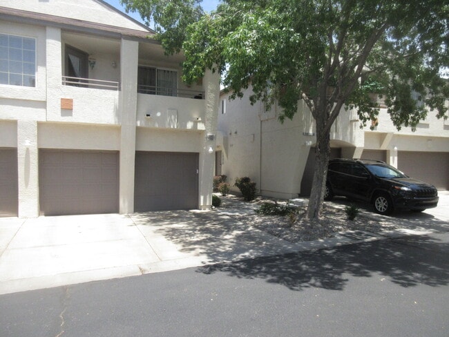 Building Photo - 6501 San Antonio Dr NE Unit 1202