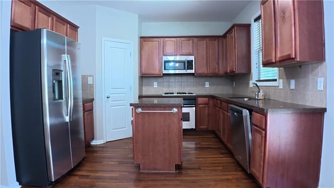 Photo - 3440 Kentwater Dr