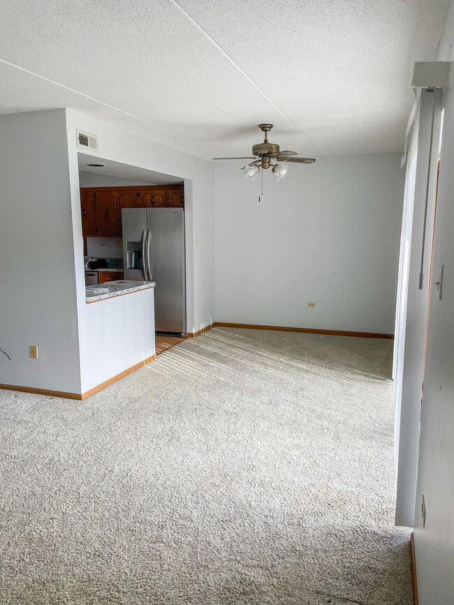 Photo - 16736 Paxton Ave Unit 1N