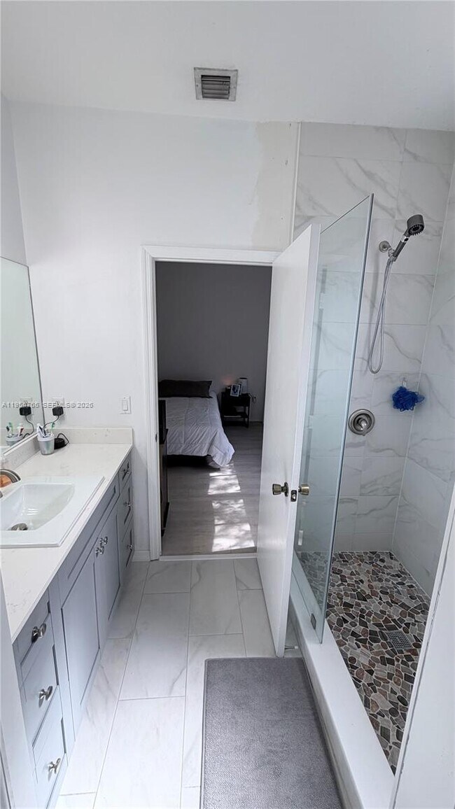 Photo - 10686 SW 8th St