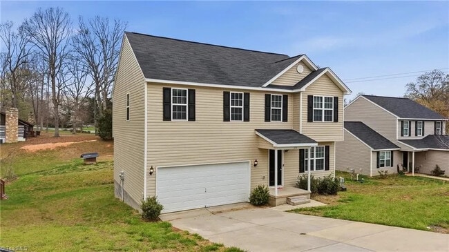 Photo - Room in House on Ransom Trace Ct
