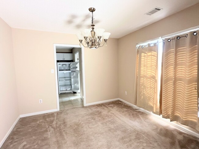 Photo - 4303 Pineview Ln