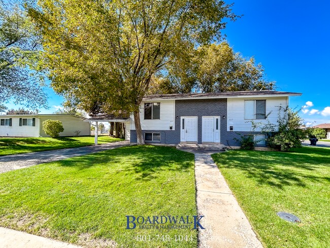 Photo - 661/663 N 980 W Unidad 661 N 980 W