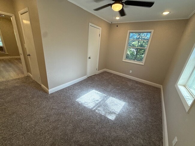 Photo - 818 N 25th St