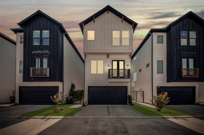 Building Photo - 1837 Flowing Springs Trail Rental
