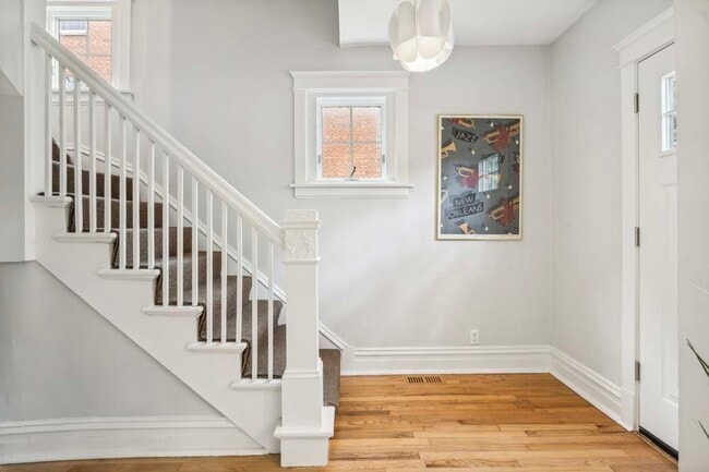 Photo - 2429 Central St