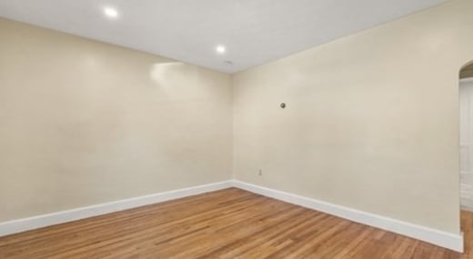 *Pictures are representative samples of the advertised unit. In some cases, the actual units you tou - 14 Beechcroft St Unit B1