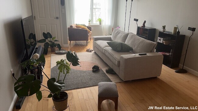 Photo - 30 Franklin St Unidad 311