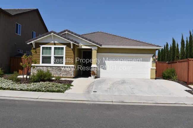 Beautiful Roseville 3 +Den Solar Home - Beautiful Roseville 3 +Den Solar Home
