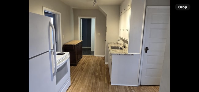 Kitchen - 609 McDonough St Unit Upper