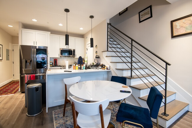 Photo - 1417 Staples St NE Unit 101