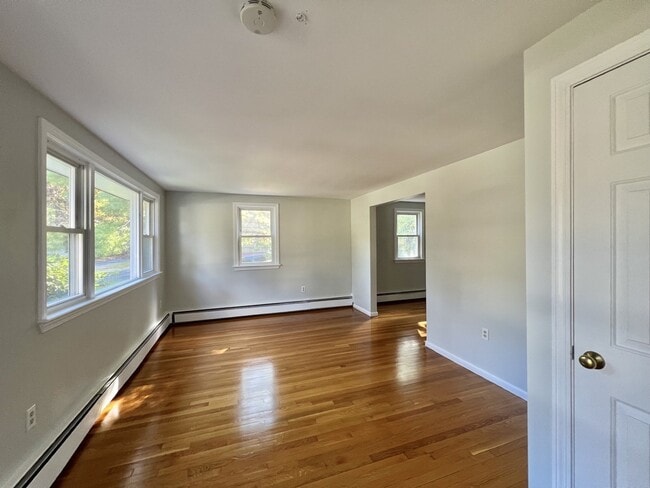 34 Charles Rd