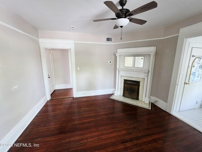 Photo - 1717 Aberdeen St