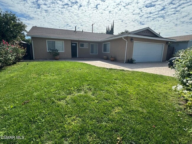 Photo - 22630 Gilmore St