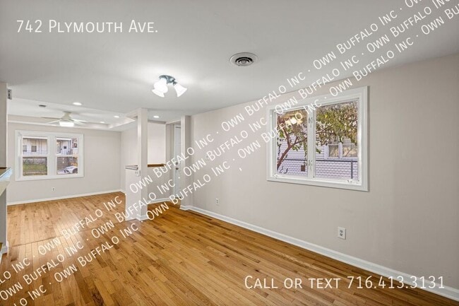 Photo - 742 Plymouth Ave