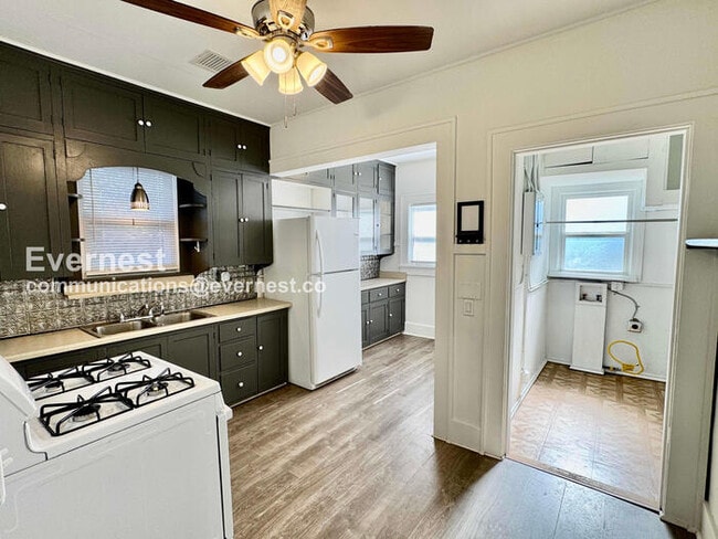 Photo - 1516 W Bowen Pl