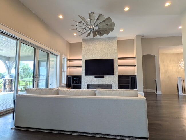 Photo - 6511 Crooked Stick Dr