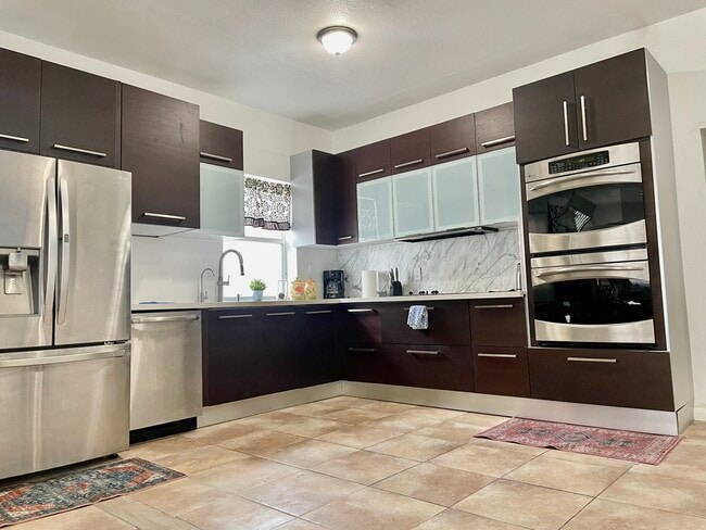 Photo - 4615 N Miami Ave