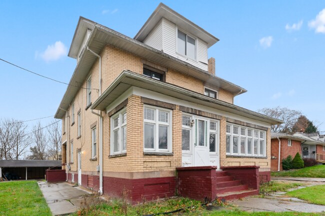 Photo - 2515 E Midlothian Blvd Unit 1