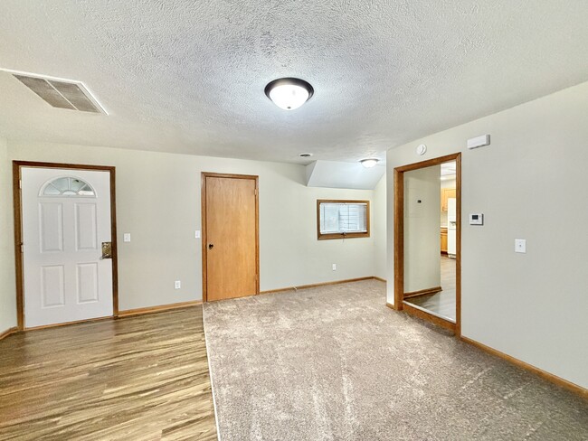 Photo - 167 S Jackson St