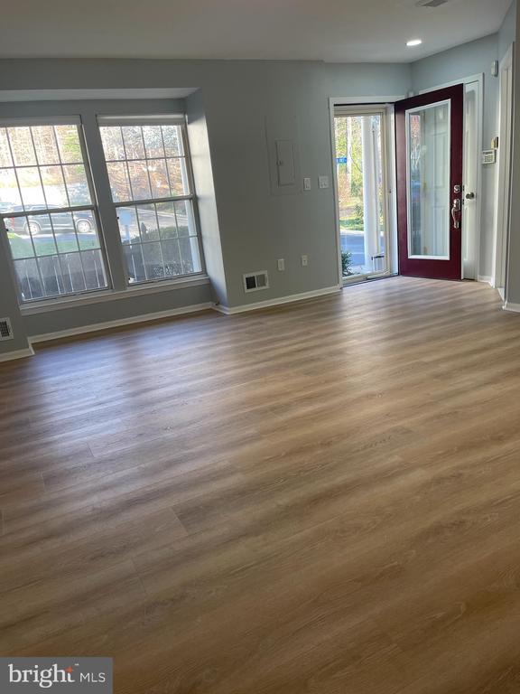 9195 Cardinal Forest Ln Townhome Townhome Rental in Lorton VA