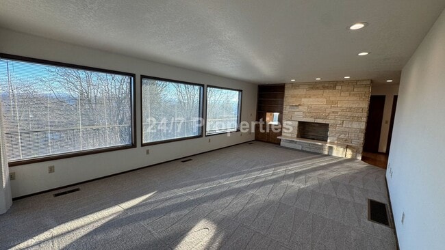 Photo - 3 BD I 3.5 BA Home - Separate Living Areas