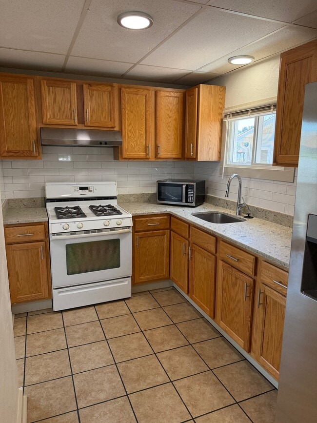Photo - 1208 Elwell St