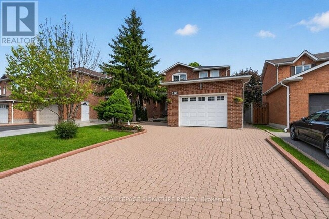 Photo - 101 Pentland Crescent