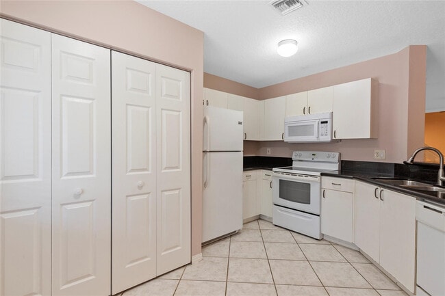 Photo - 1186 SW 44th Ave