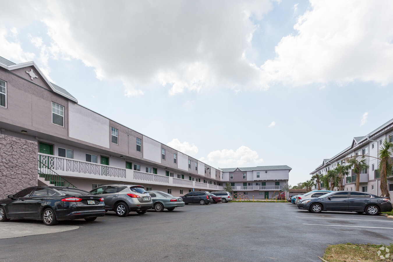 Glorieta Gardens Apartments - Glorieta Gardens Apartments