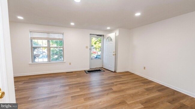 1463 Mobley Ct