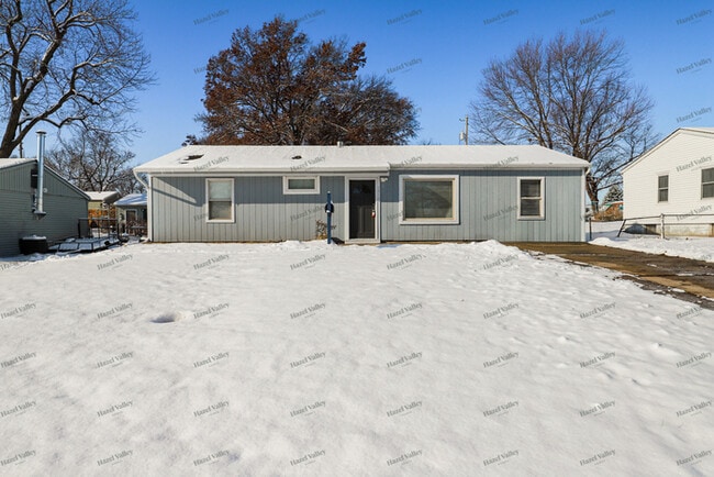 Building Photo - 1310 N Indian Ln