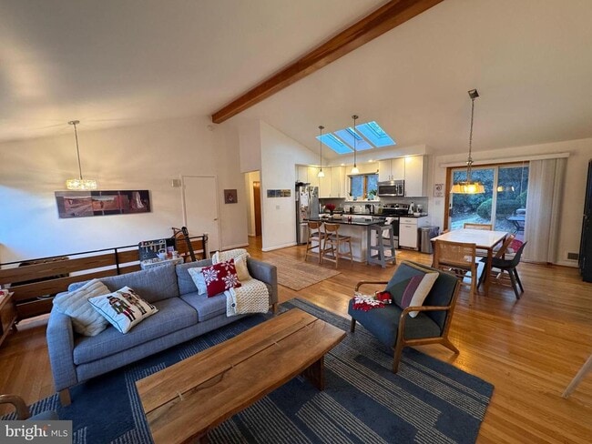 Photo - 6313 Walhonding Rd