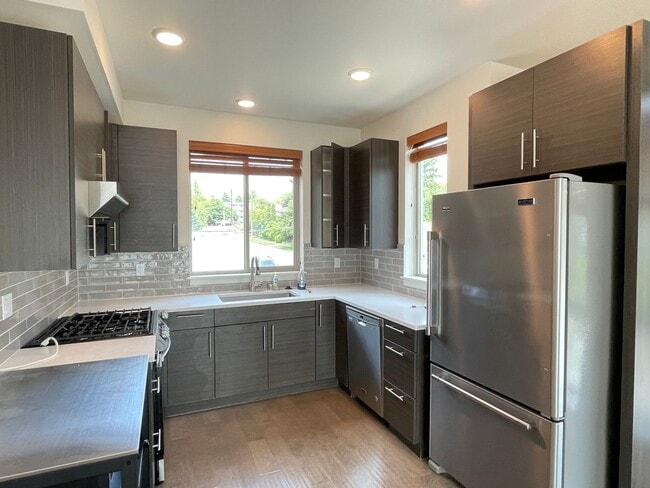Photo - 3638 NE 73rd Pl