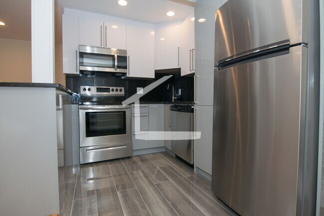 Photo - Nicely updated 3 bed in Brookline